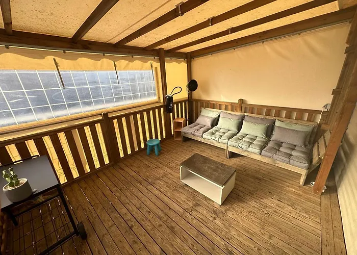 Mobil Home Moderne Avec Grand Terrasse